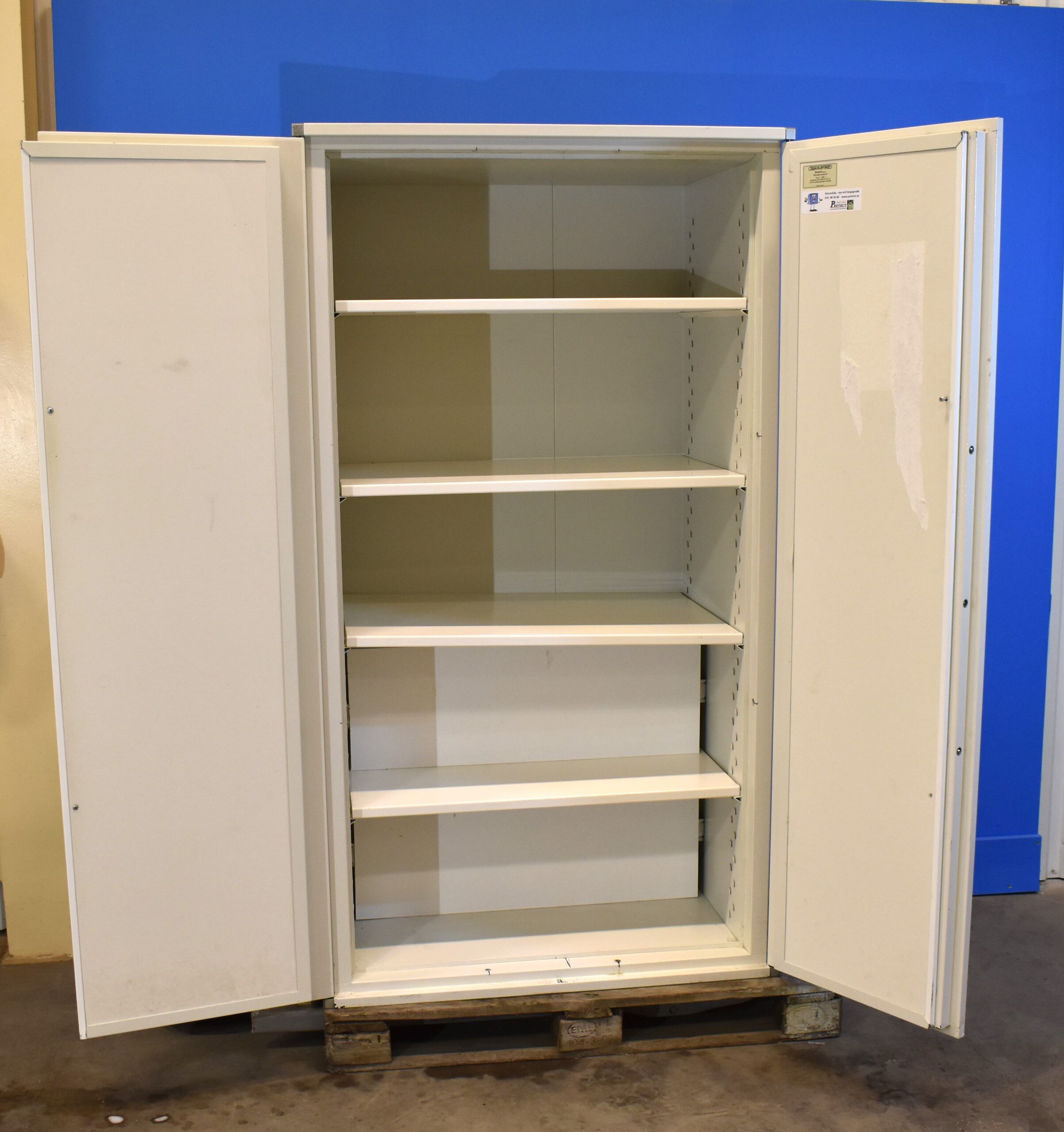 Begagnat Dokumentskåp Secura SA990 med öppen dörr 1