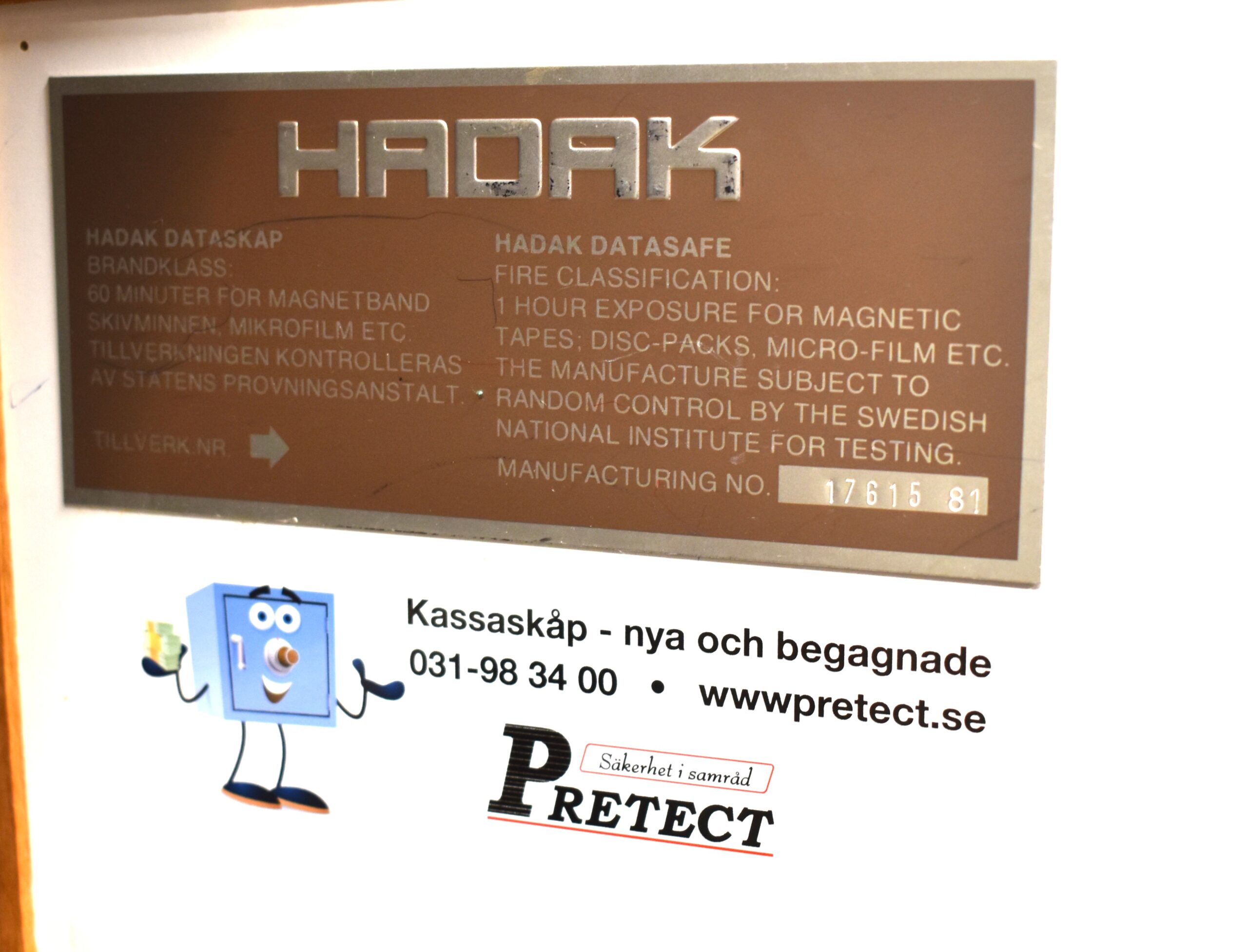 Begagnat Datamediaskåp Hadak TC39 Klassningsskylt