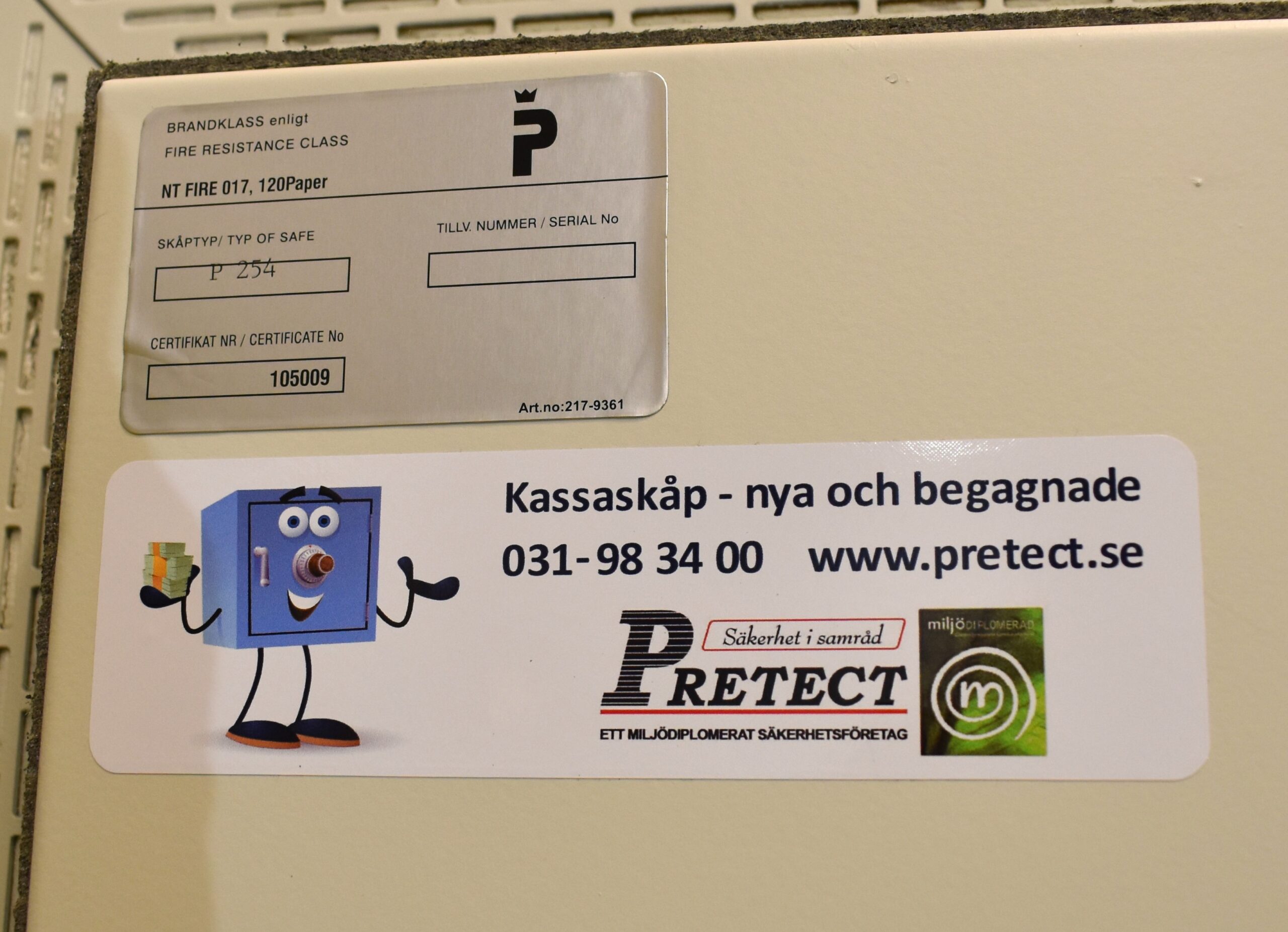 Begagnat Dokumentskåp Hadak P254 Klassningsskylt