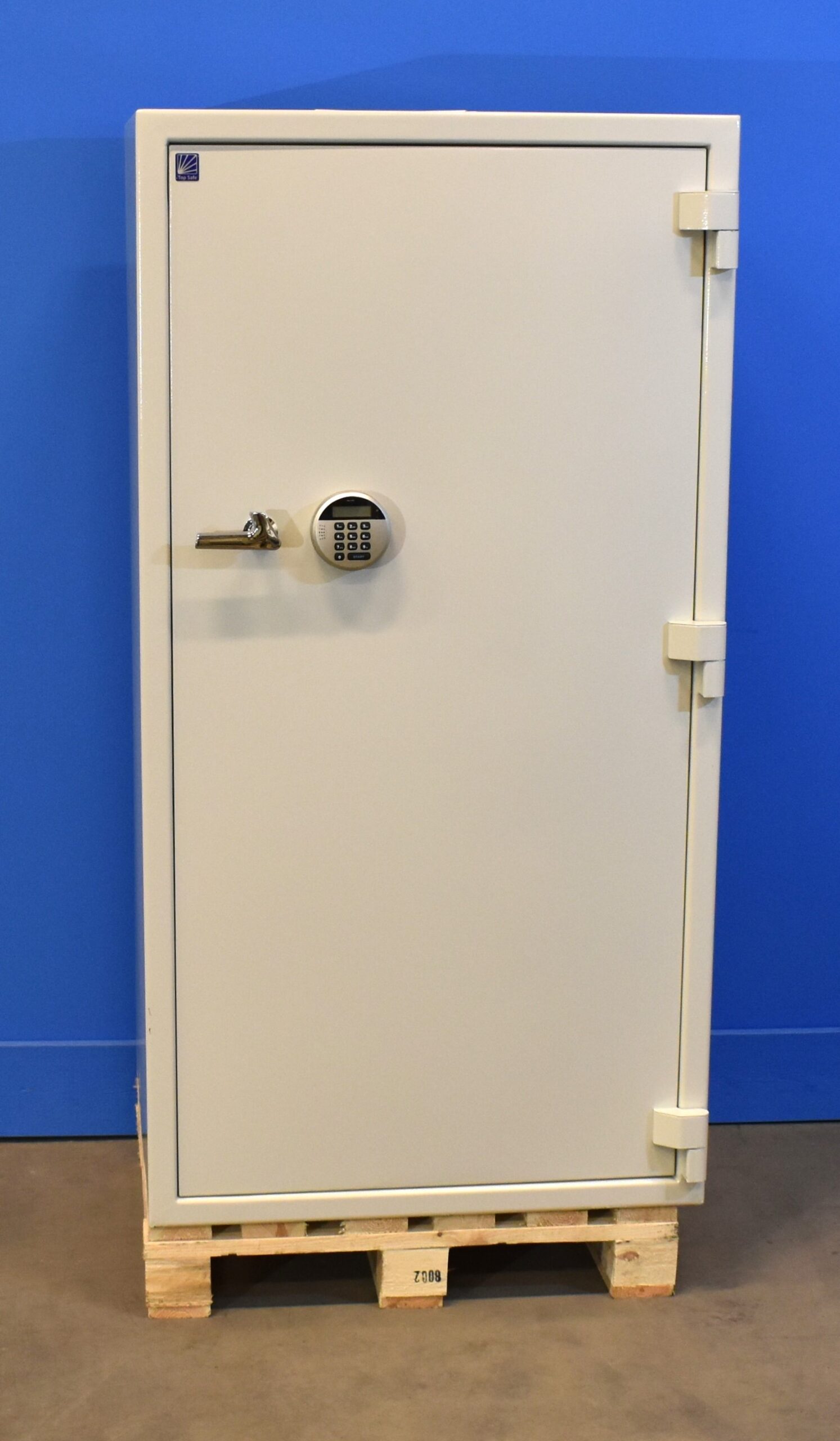 Begagnat Dokumentskåp ES400 utan låda med stängd dörr