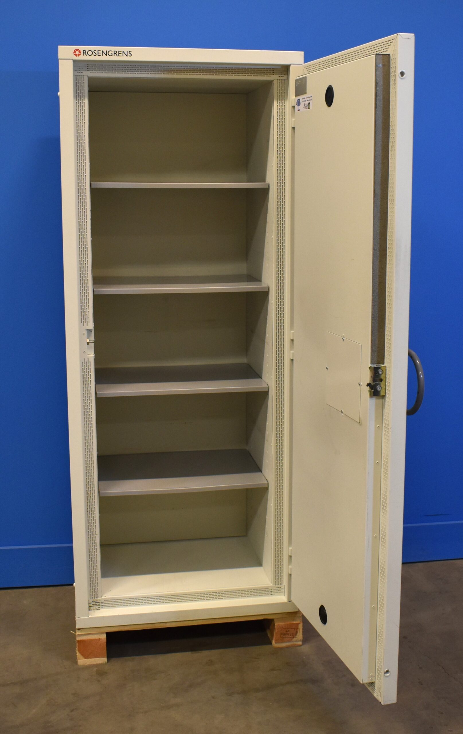 Begagnat Dokumentskåp Rosengren P254 med öppen dörr 1