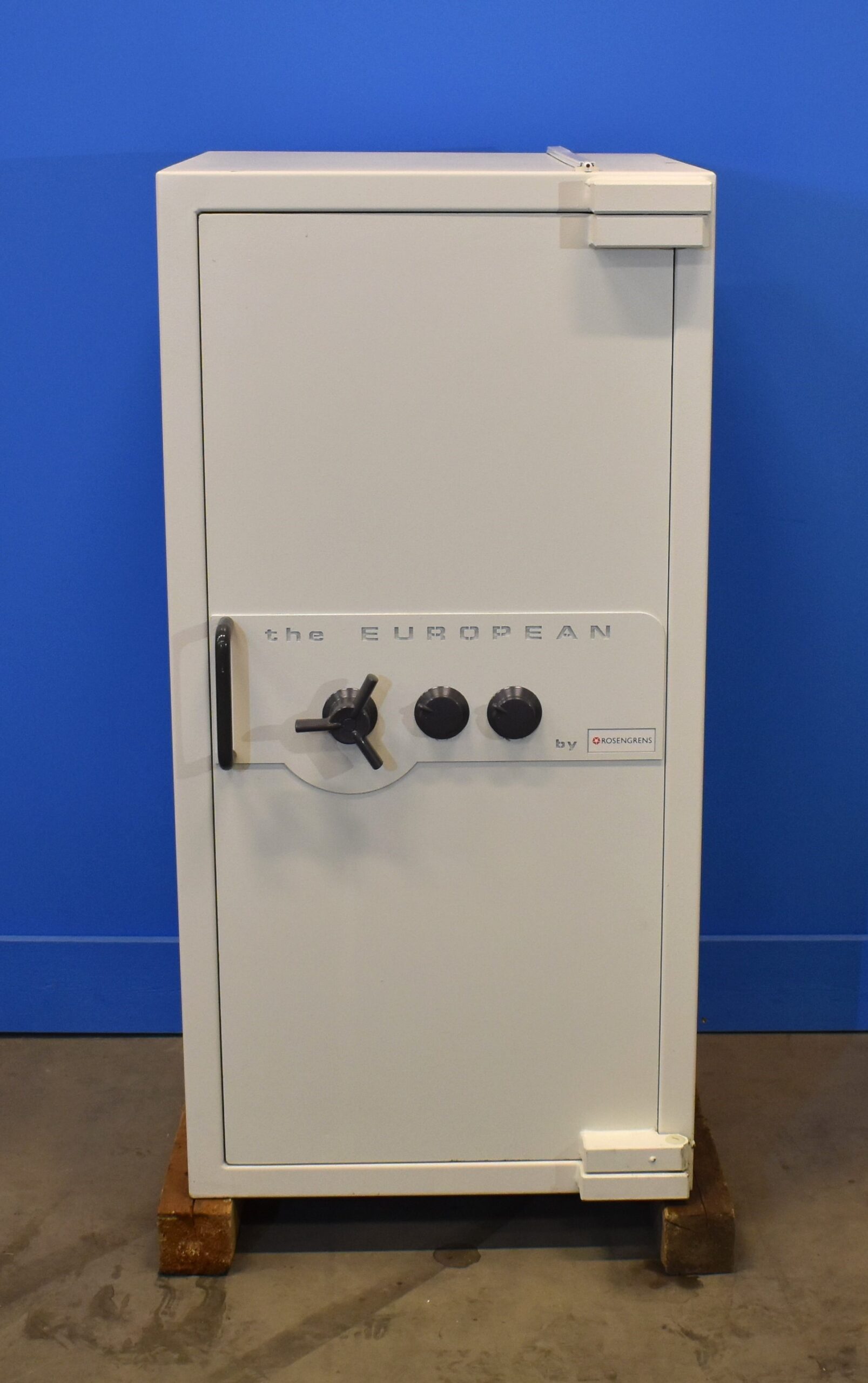 Begagnat Värdeskåp Rosengren Grade 4 med stängd dörr