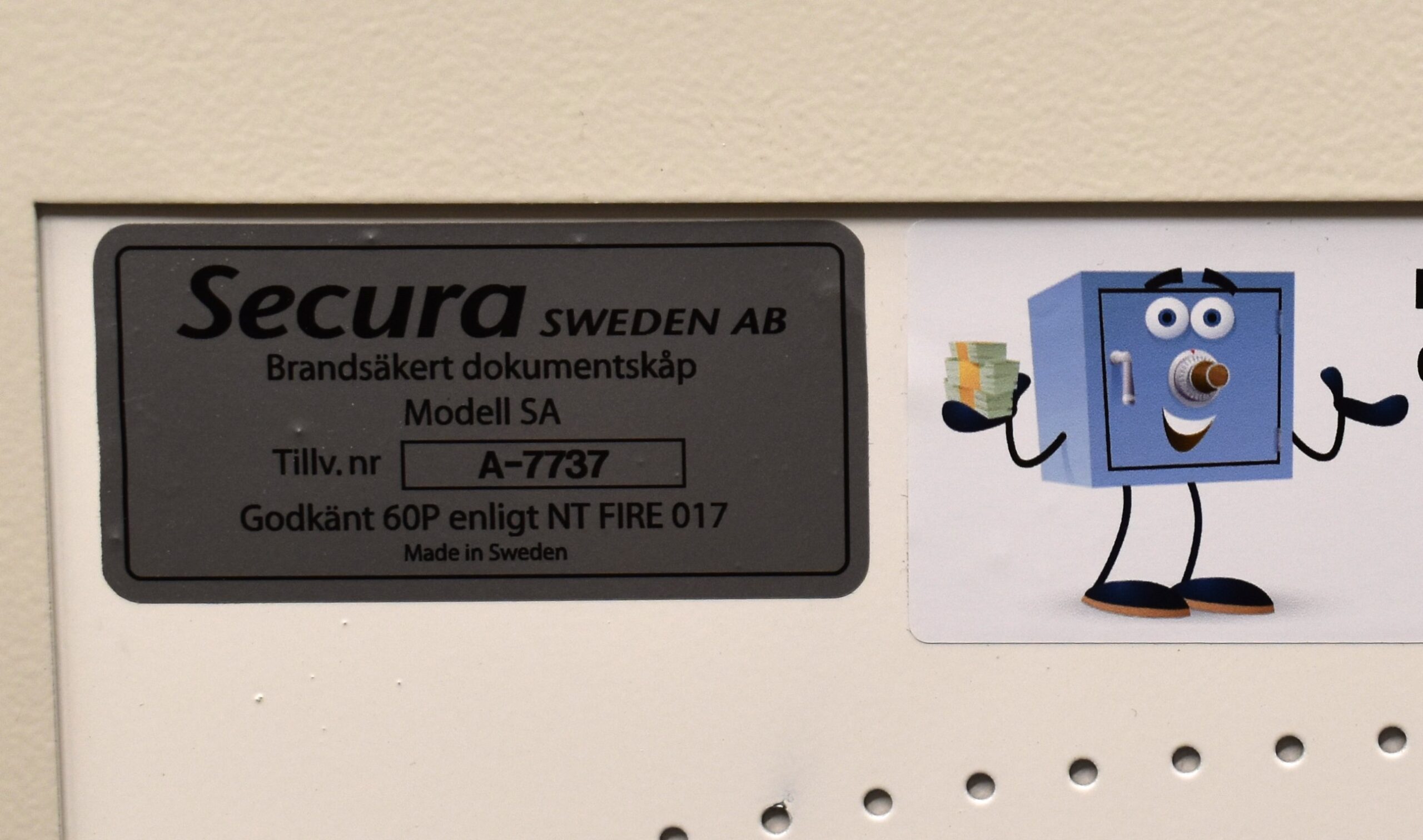 Begagnat Dokumentskåp Secura SA 390 Klassningsskylt
